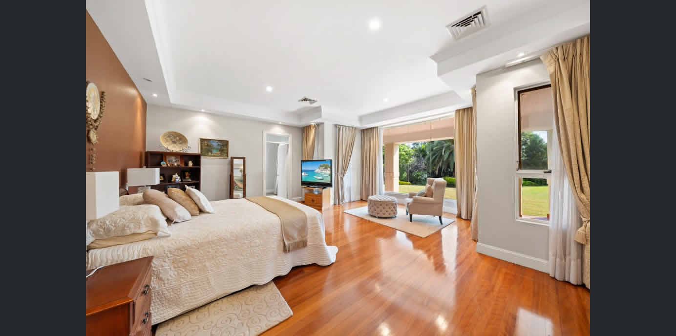 large family home for sale horsley park